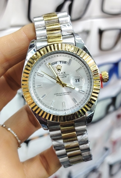 Imagen de RELOJ ROLEX DAY-DATE BICOLOR - CARATULA PLATEADA